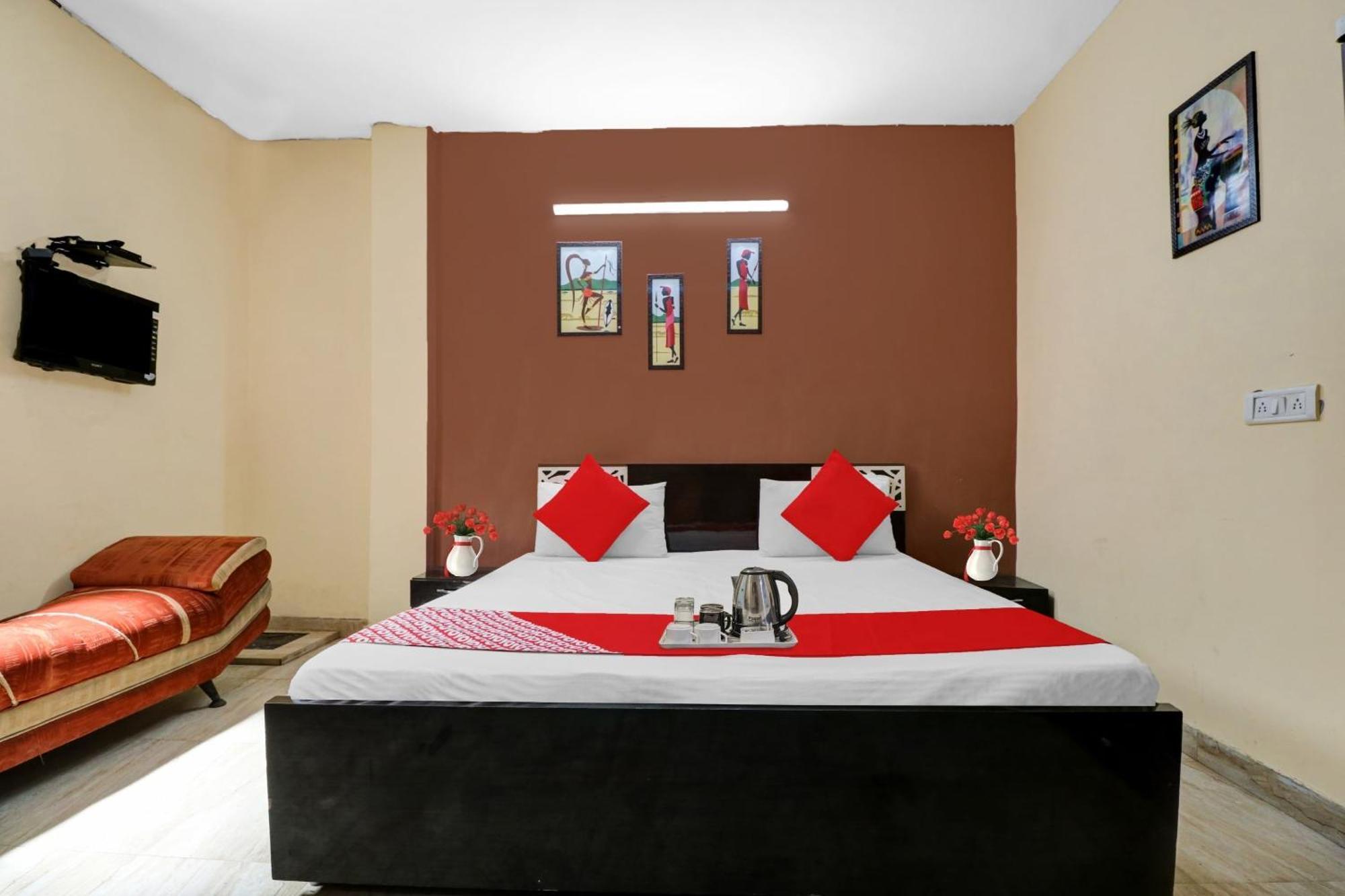 Hotel O Dream Palace Új-Delhi Kültér fotó